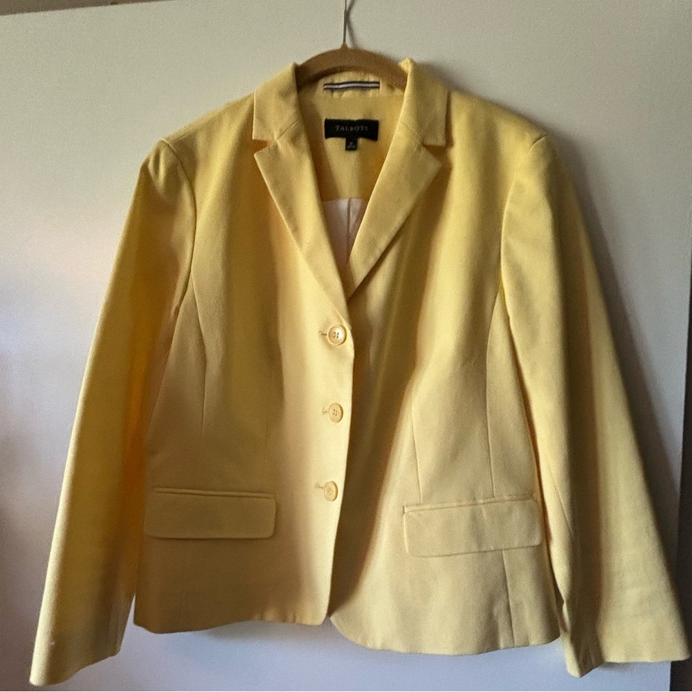 Talbots sunny  crop jacket, size 10.